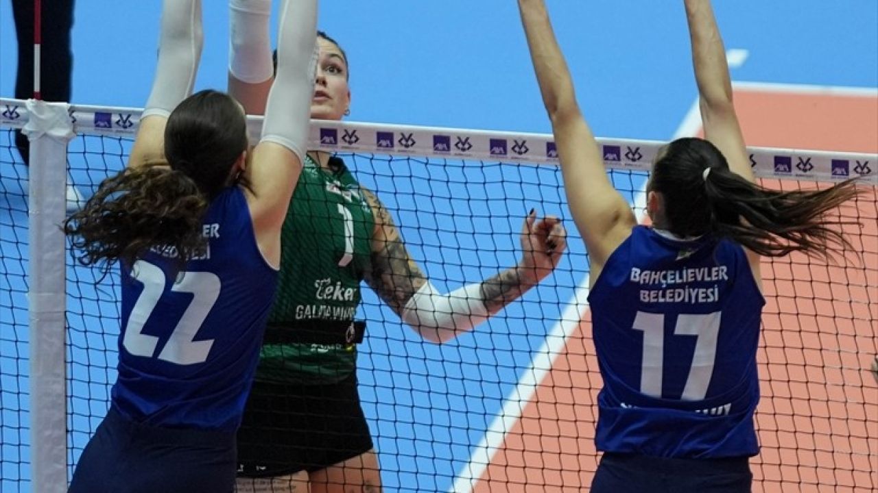 Bahçelievler Belediyespor, AXA Sigorta Kupa Voley'de Nilüfer Belediyesi'ni Geçti