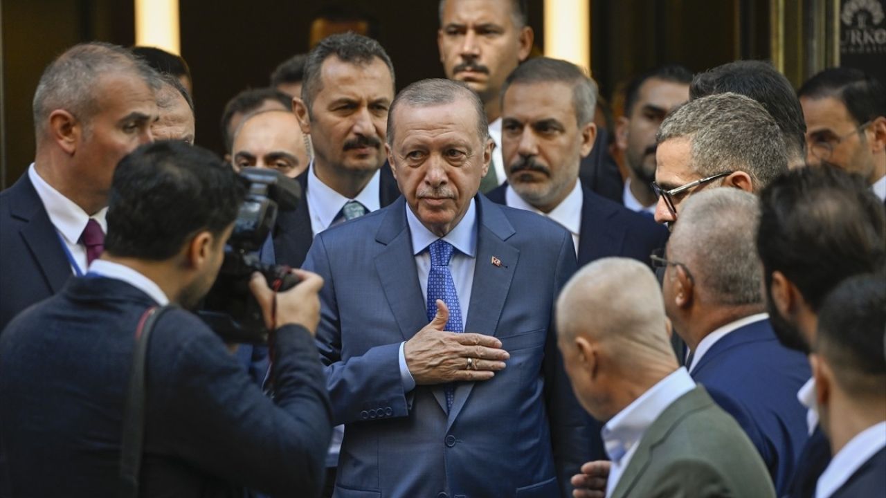 Cumhurbaşkanı Erdoğan, New York'ta TURKEN Vakfı'nı Ziyaret Etti