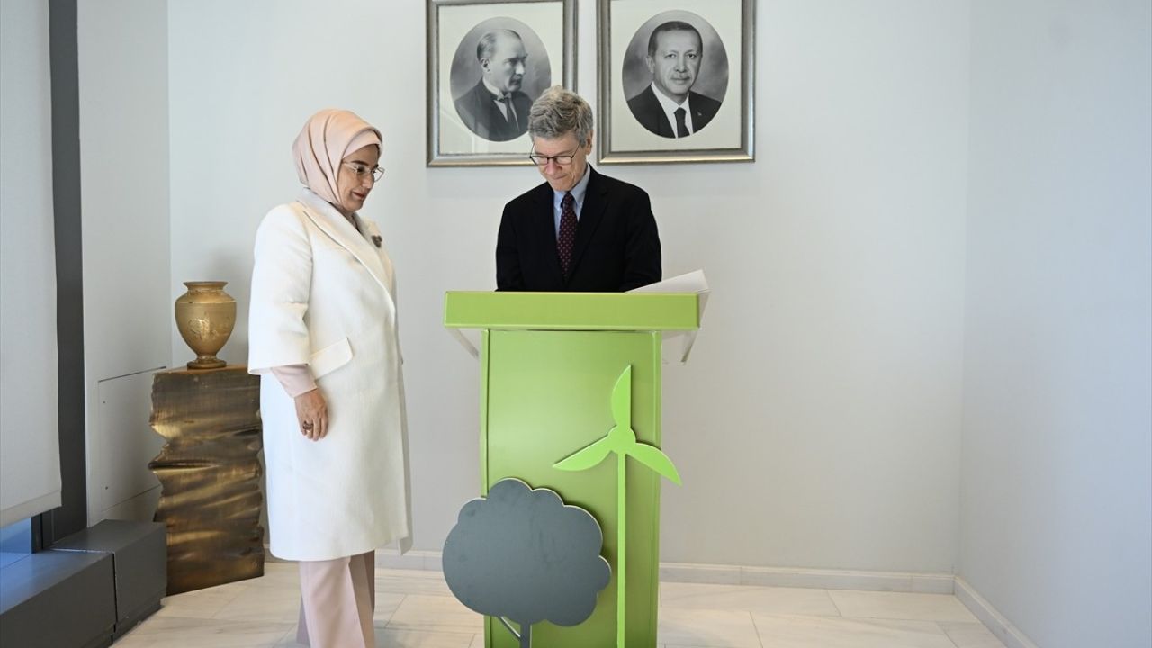 Jeffrey Sachs'tan Küresel Sıfır Atık İyi Niyet Beyanı'na İmza