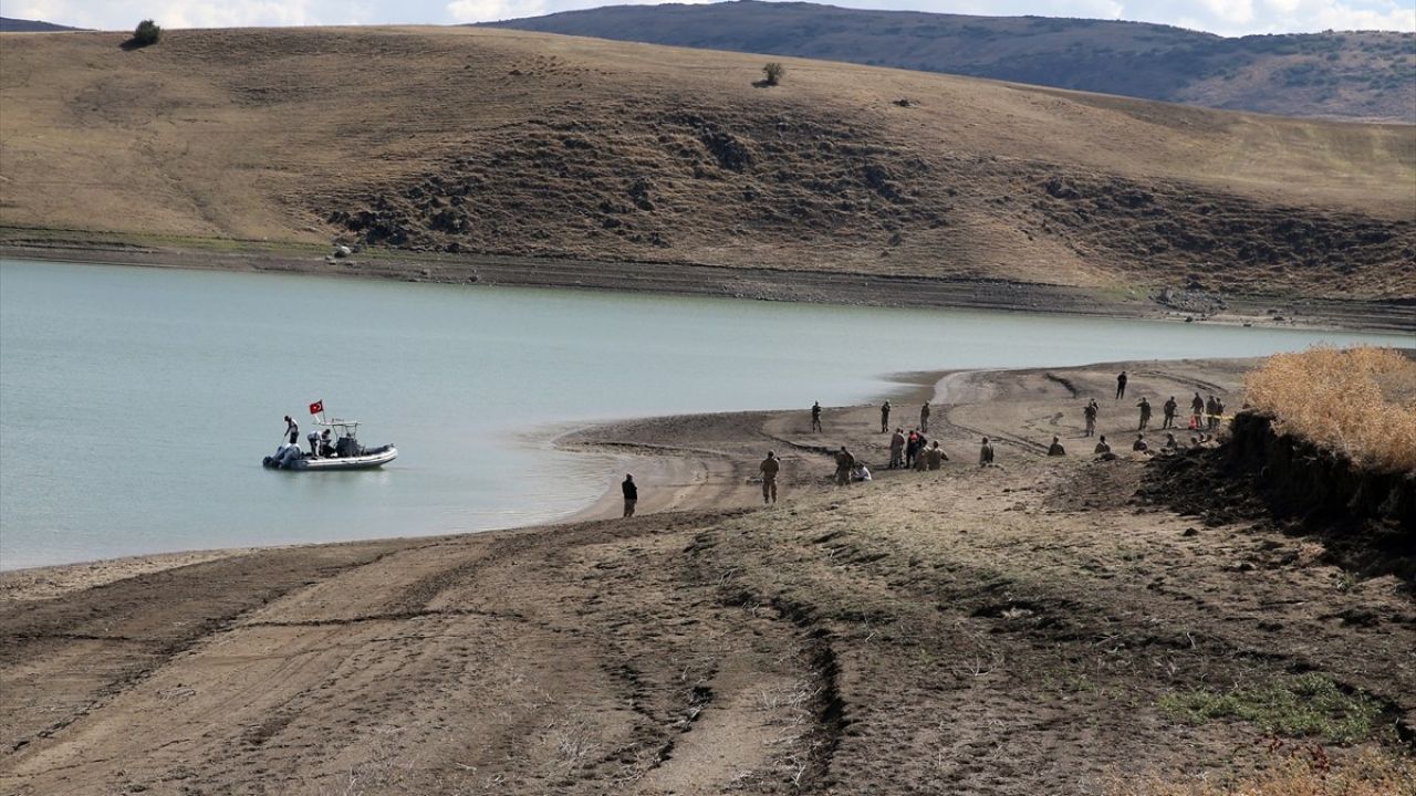 Muş'ta Kaybolan Lise Öğrencisi İçin Arama Çalışmaları Devam Ediyor