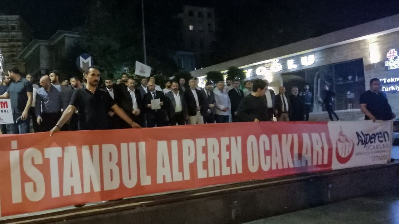 Alperen Ocakları İstanbul'da Şehit Polis Yılmaz İçin Protesto Düzenledi