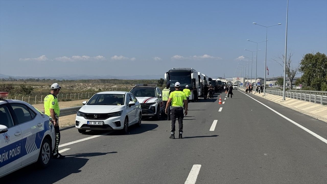 Yunanistan'ın PAOK Taraftarları Türkiye'ye Giriş Yaptı