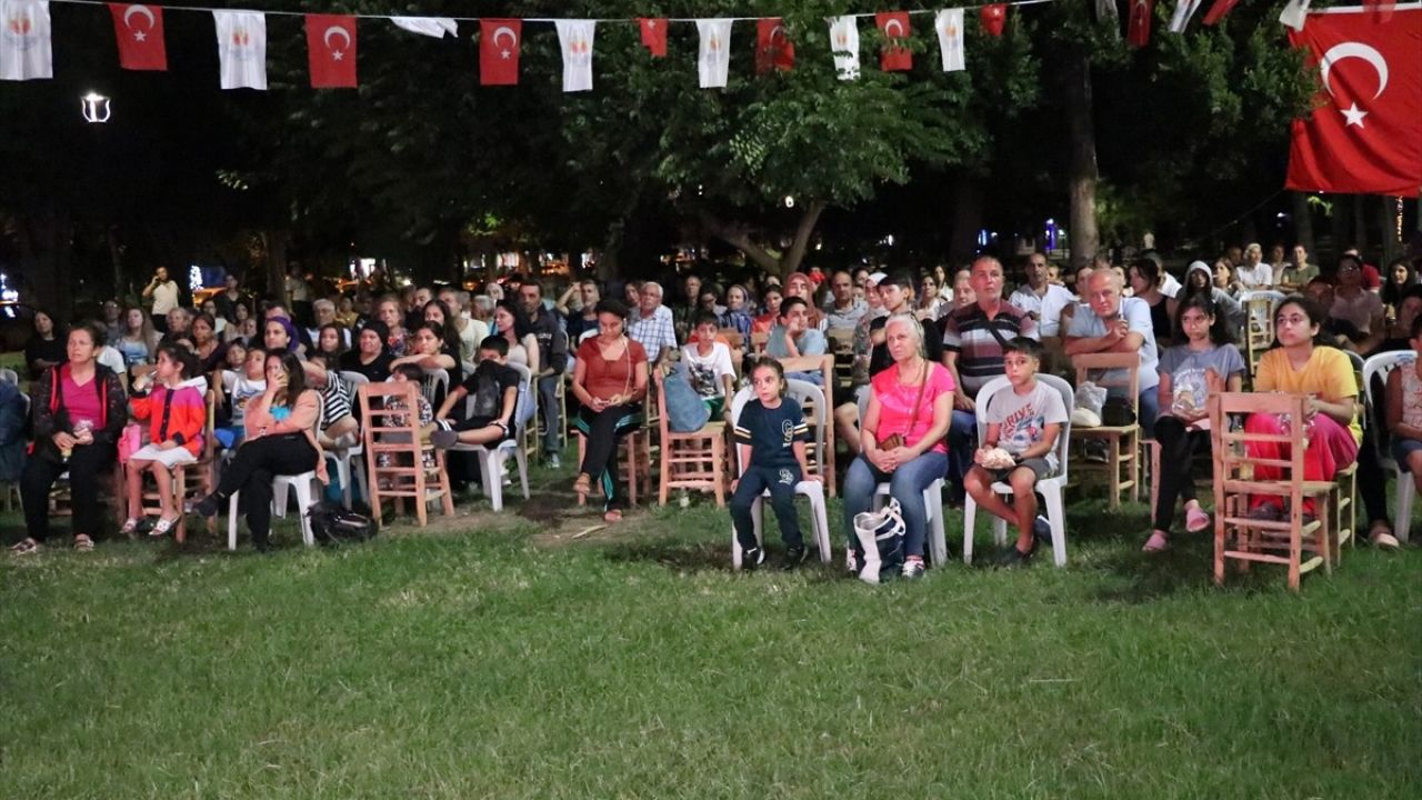 31. Uluslararası Adana Altın Koza Film Festivali'nde Açık Hava Sinema Keyfi