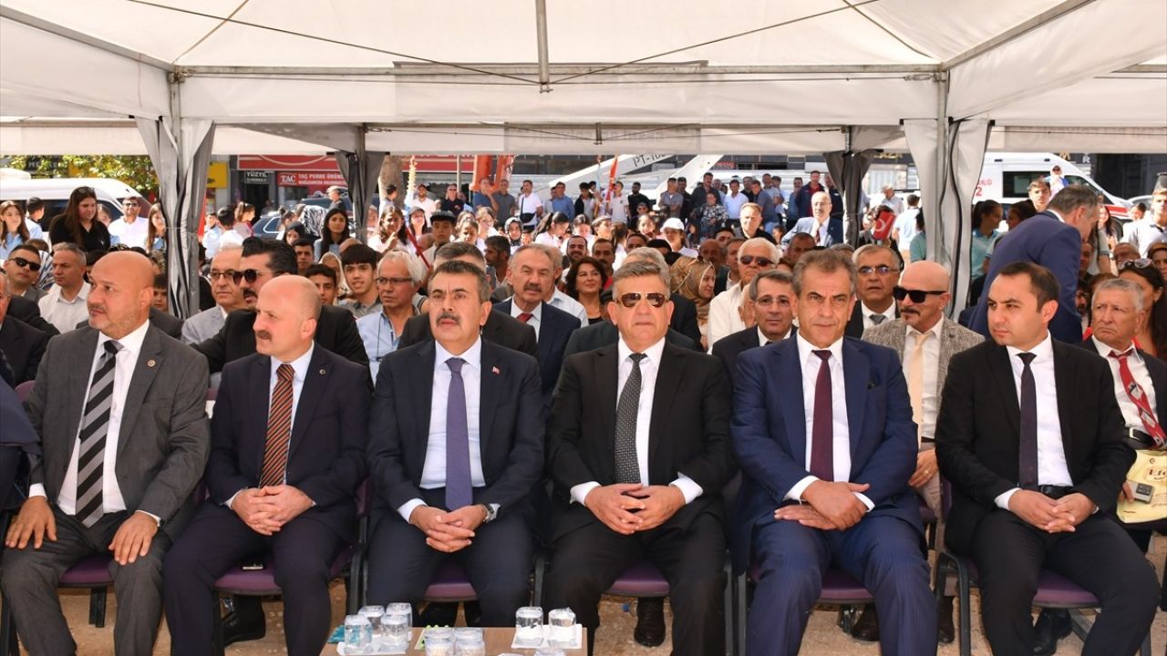 Eğitimde Yenilik: Milli Eğitim Bakanı Tekin Adıyaman'da Açıklamalarda Bulundu