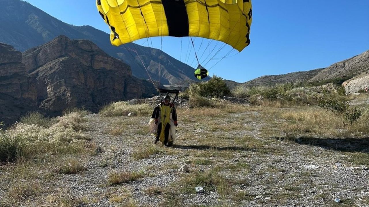 Erzurum'daki Airfest Uzundere Hava Sporları Festivali İkinci Gününü Geride Bıraktı