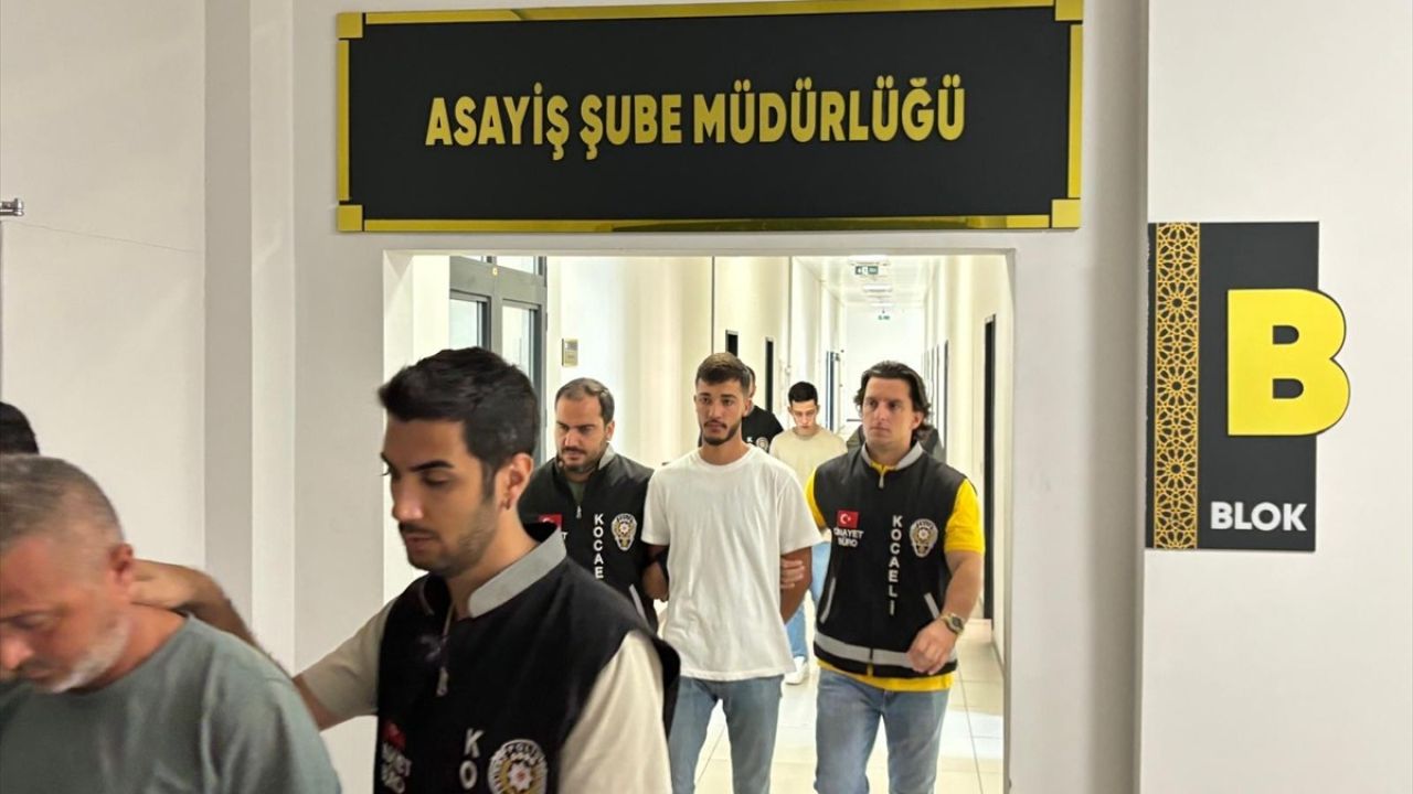 Kocaeli'de 9 Yaşındaki Çocuk Silahla Yaralandı, 1 Tutuklandı