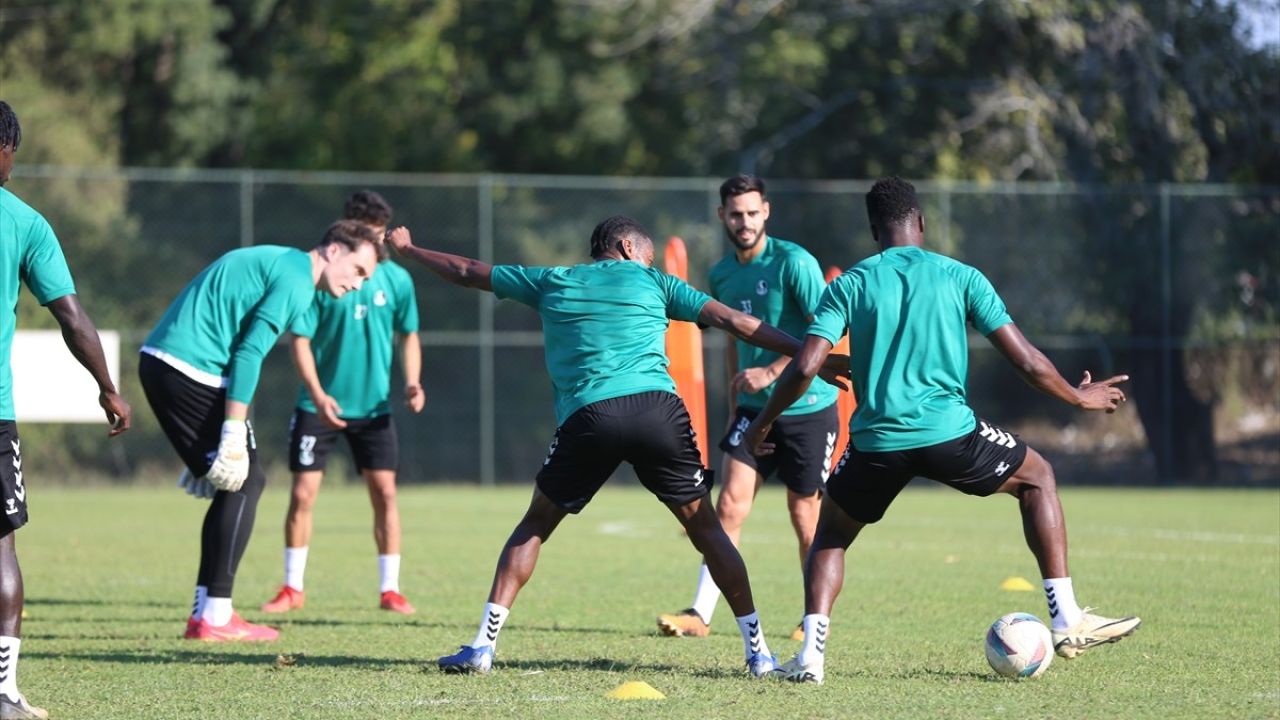 Sakaryaspor, Yeni Yönetimle Yükselişe Geçmeyi Amaçlıyor