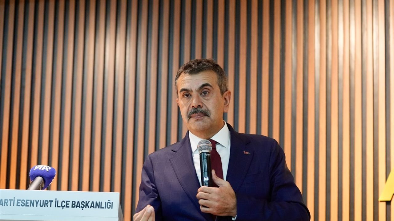 Bakan Tekin'den Esenyurt'ta Birlik Mesajı