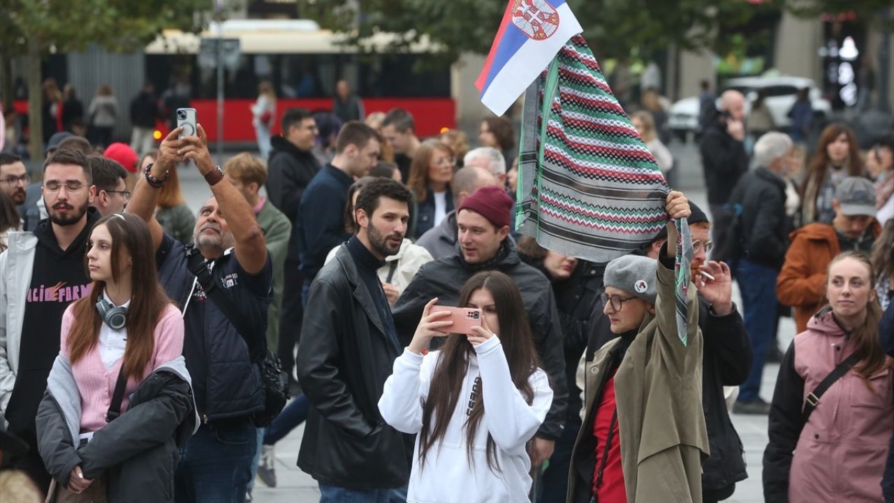 Belgrad'da Filistin'e Destek Gösterisi Düzenlendi