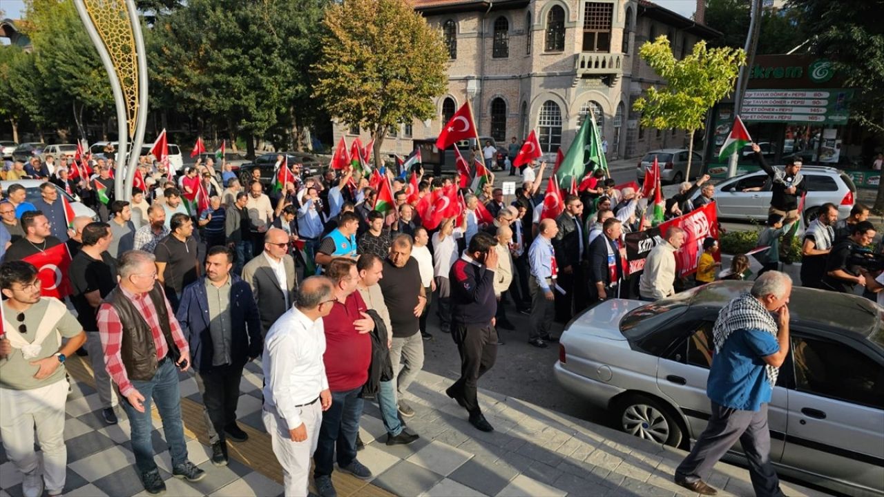 Afyonkarahisar ve Aksaray'da Filistin'e Destek Yürüyüşleri Düzenlendi