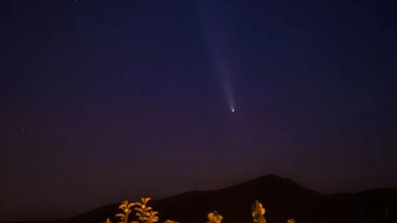 Niğde'de Kuyruklu Yıldızın Büyüleyici Geçişi: Astrofotoğrafçının Mutluluğu