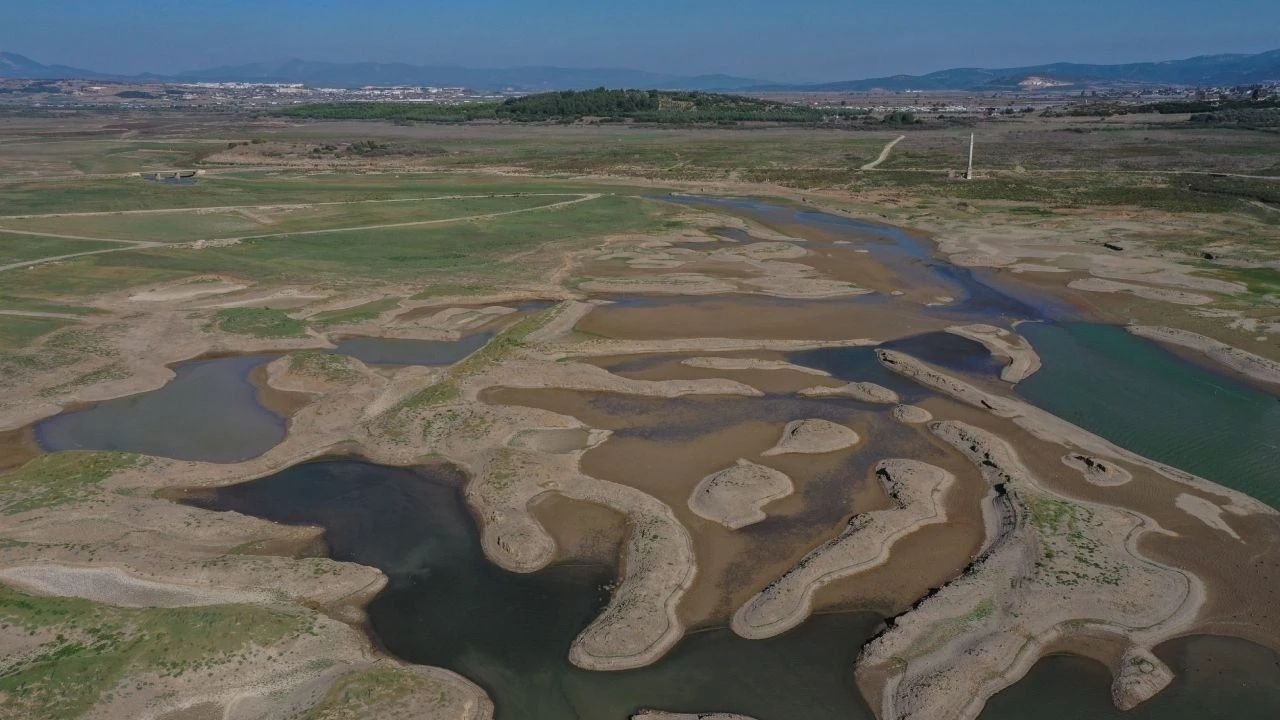 İzmir’de Su Krizi Kapıda: Tahtalı Barajı Doluluk Oranı Tarihinin En Düşük Seviyesinde