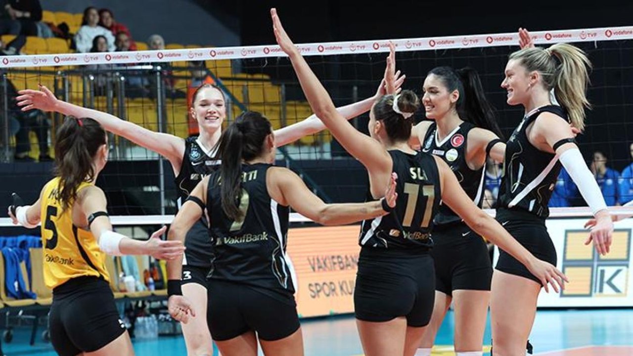 Voleybolda Zirveye Oynayan VakıfBank'tan Temiz Zafer: 3-0!