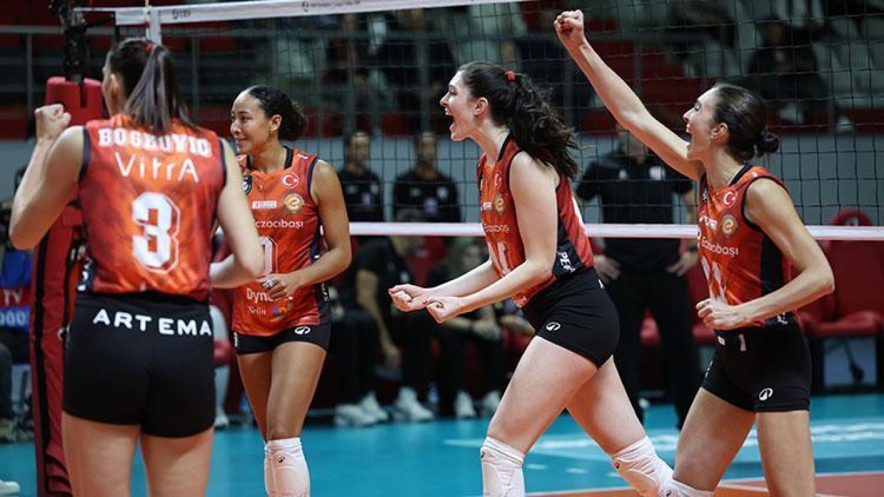 Eczacıbaşı Dynavit, CEV Şampiyonlar Ligi'nde Tent Obrenovac’ı 3-0 Yendi