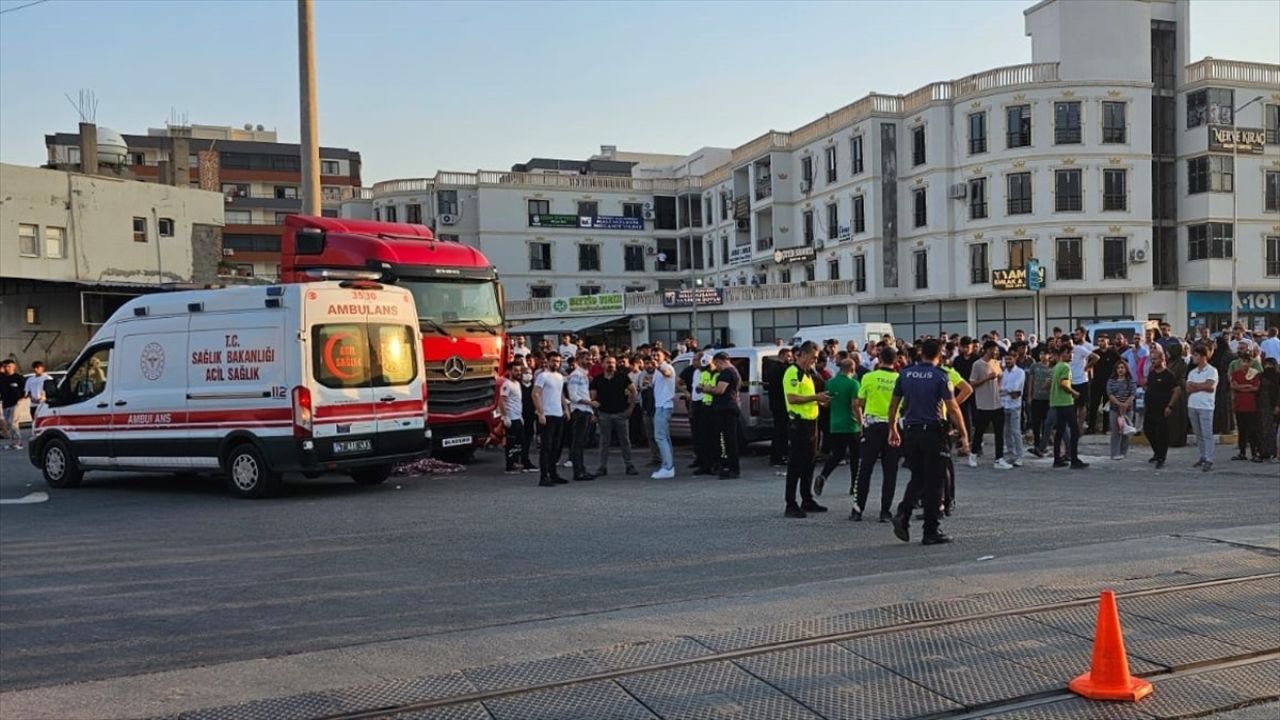 Mardin'de Tır Çarpması: Bir Kişi Hayatını Kaybetti