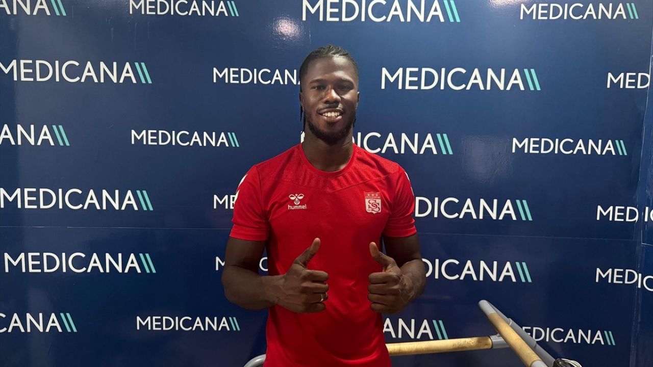 Keita Balde, Sivasspor'da Sağlık Kontrollerinden Geçti