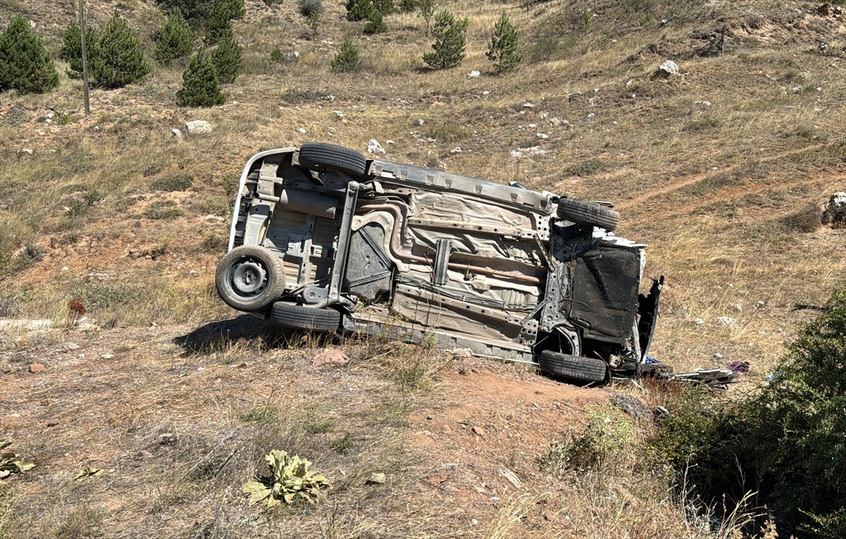 Sivas'ta meydana gelen trafik kazasında 6 kişi yaralandı.