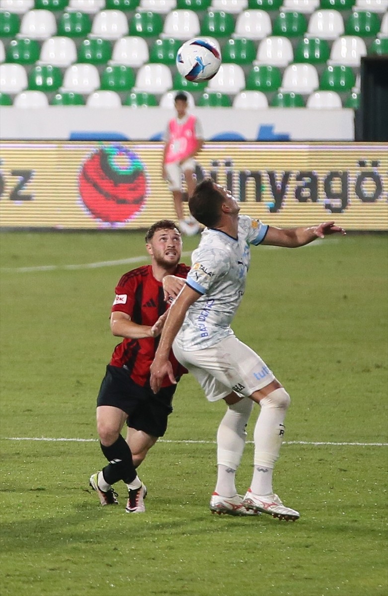 Trendyol Süper Lig'in ilk haftasında Sipay Bodrum FK ile Gaziantep FK takımları Bodrum İlçe...