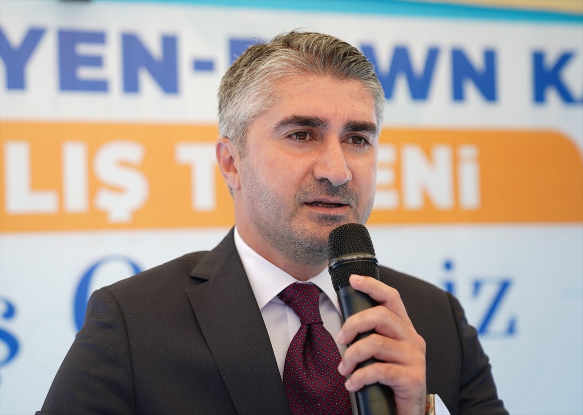 Erzurum Büyükşehir Belediyesince otizmli ve down sendromlu bireylerin istihdam edildiği...