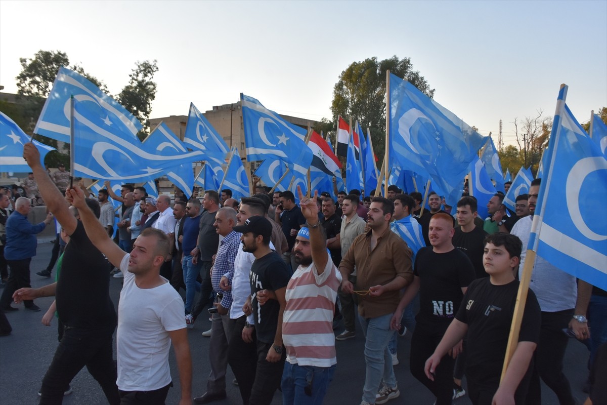 Irak'ın Kerkük kentinde Türkmenler, Irak Türkmen Cephesi'nin (ITC) çağrısı üzerine Kürdistan...