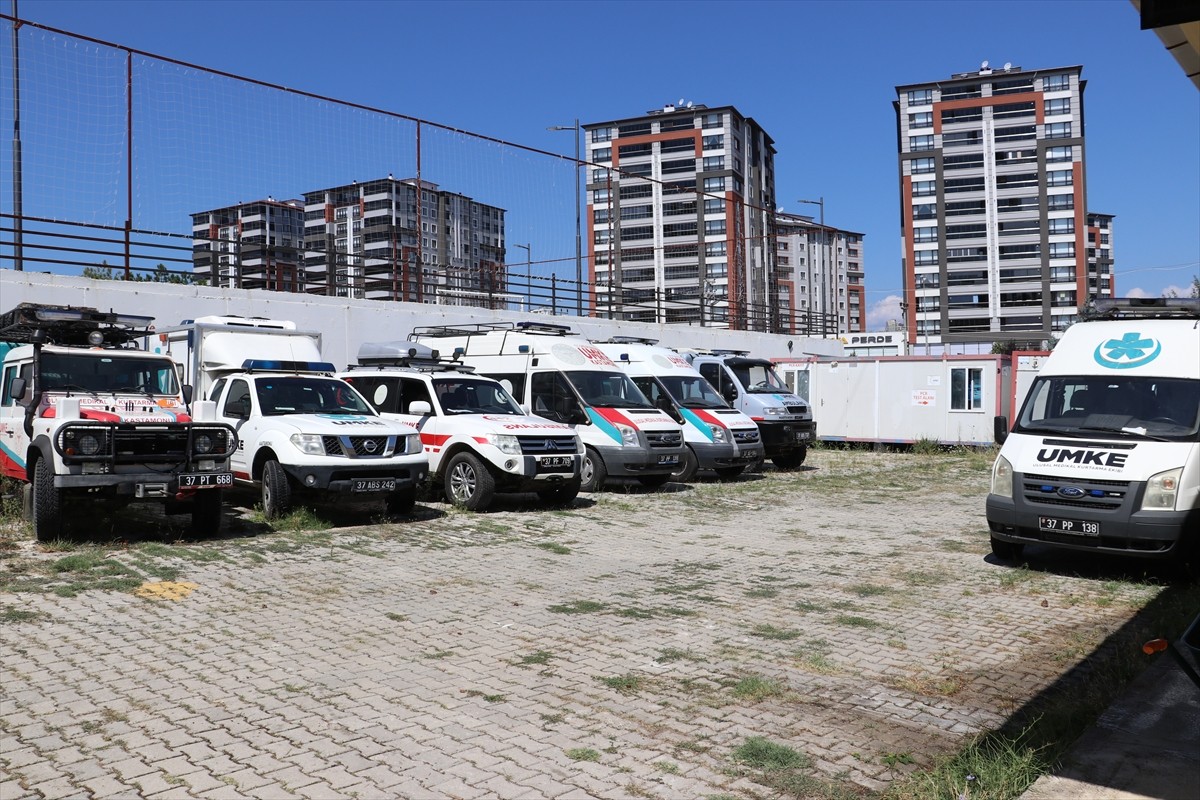 Kastamonu Ulusal Medikal Kurtarma Ekibi (UMKE), lojistik altyapısıyla afetler başta olmak üzere...