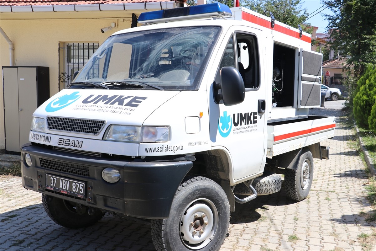 Kastamonu Ulusal Medikal Kurtarma Ekibi (UMKE), lojistik altyapısıyla afetler başta olmak üzere...