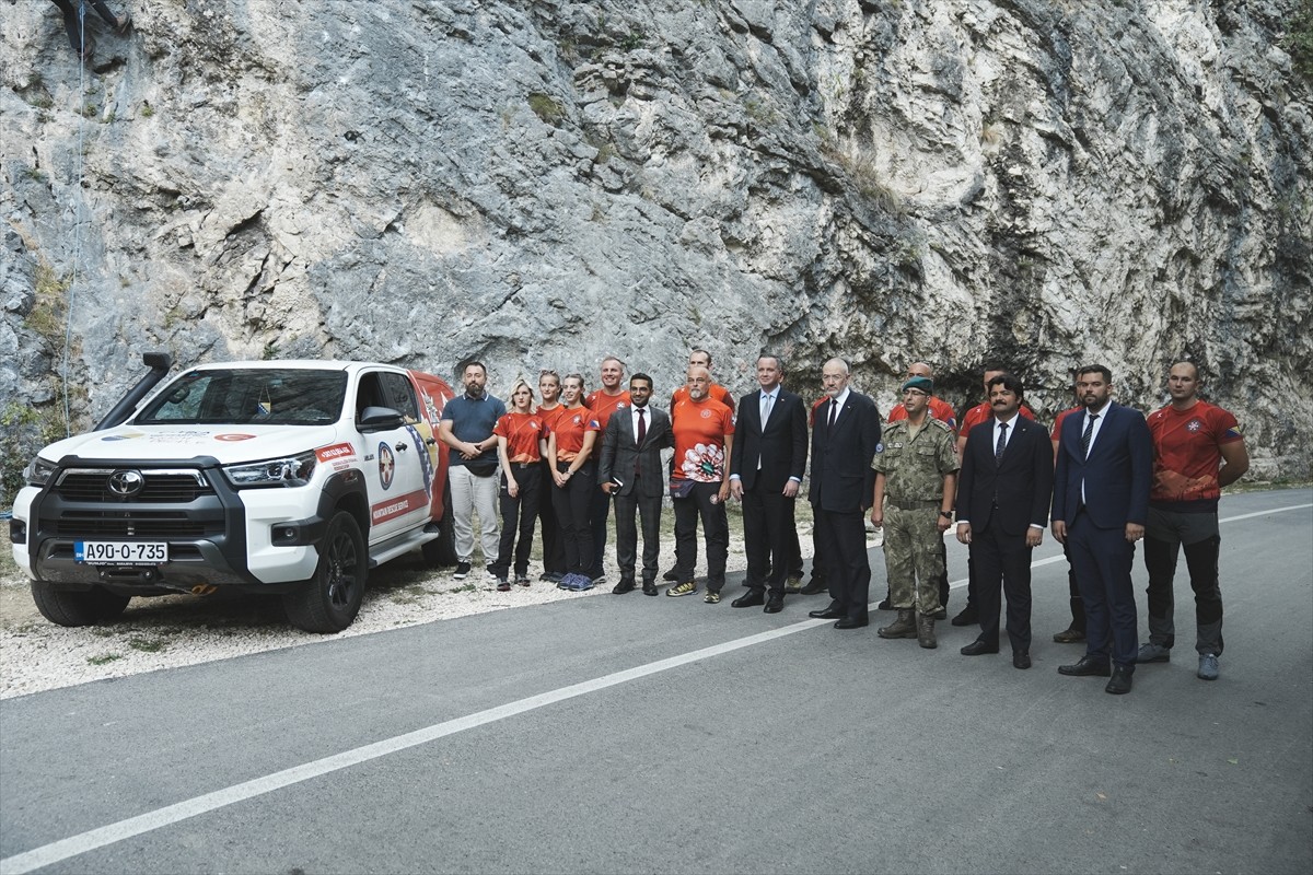 Türk İşbirliği ve Koordinasyon Ajansı Başkanlığınca (TİKA), arama kurtarma faaliyetlerinde...