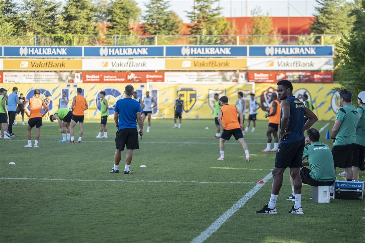 MKE Ankaragücü'nde Trendyol 1. Lig'in ilk maçında kadroda olmasına rağmen stada gelmeyen Jamaikalı...