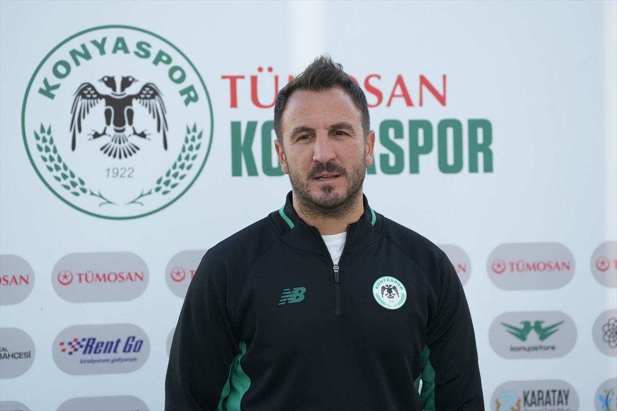 TÜMOSAN Konyaspor, Galatasaray ile oynayacakları maçın hazırlıklarını Kayacık Tesisleri'ndeki...