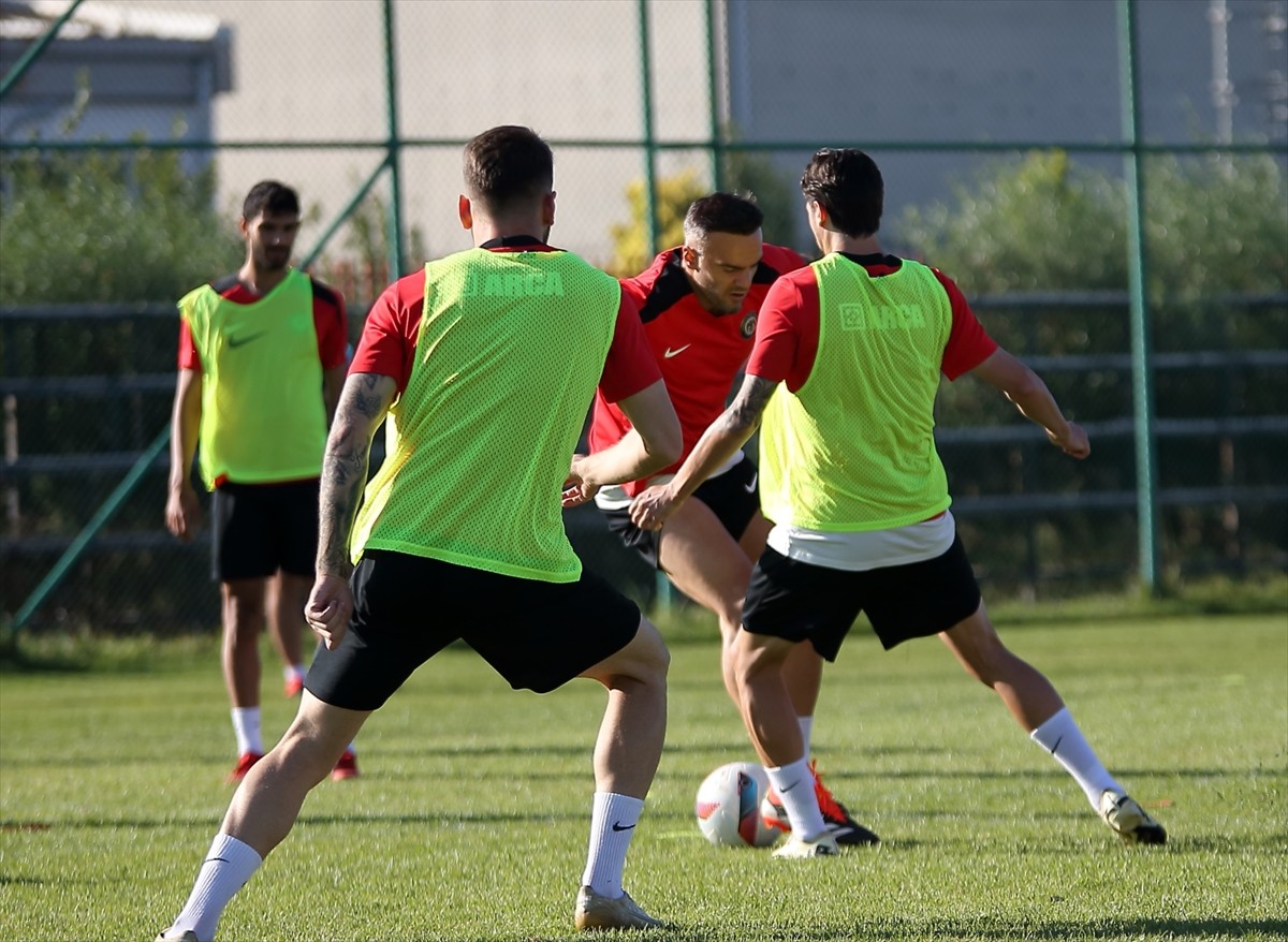 Ahlatcı Çorum FK, Trendyol 1. Lig'in 2. haftasında 18 Ağustos Pazar günü evinde Fatih Karagümrük...