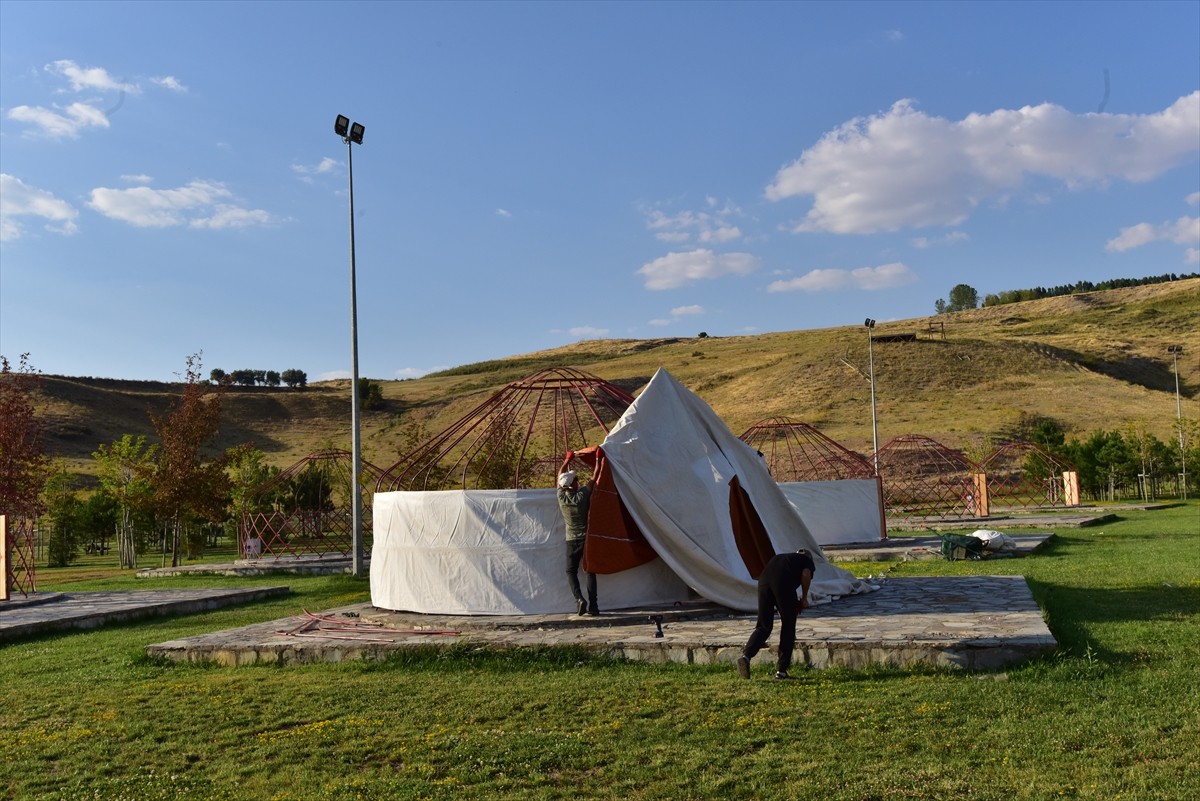 Bitlis'in Ahlat ilçesinde bu yıl 953. yıl dönümü kutlanacak olan Malazgirt Zaferi etkinlikleri...