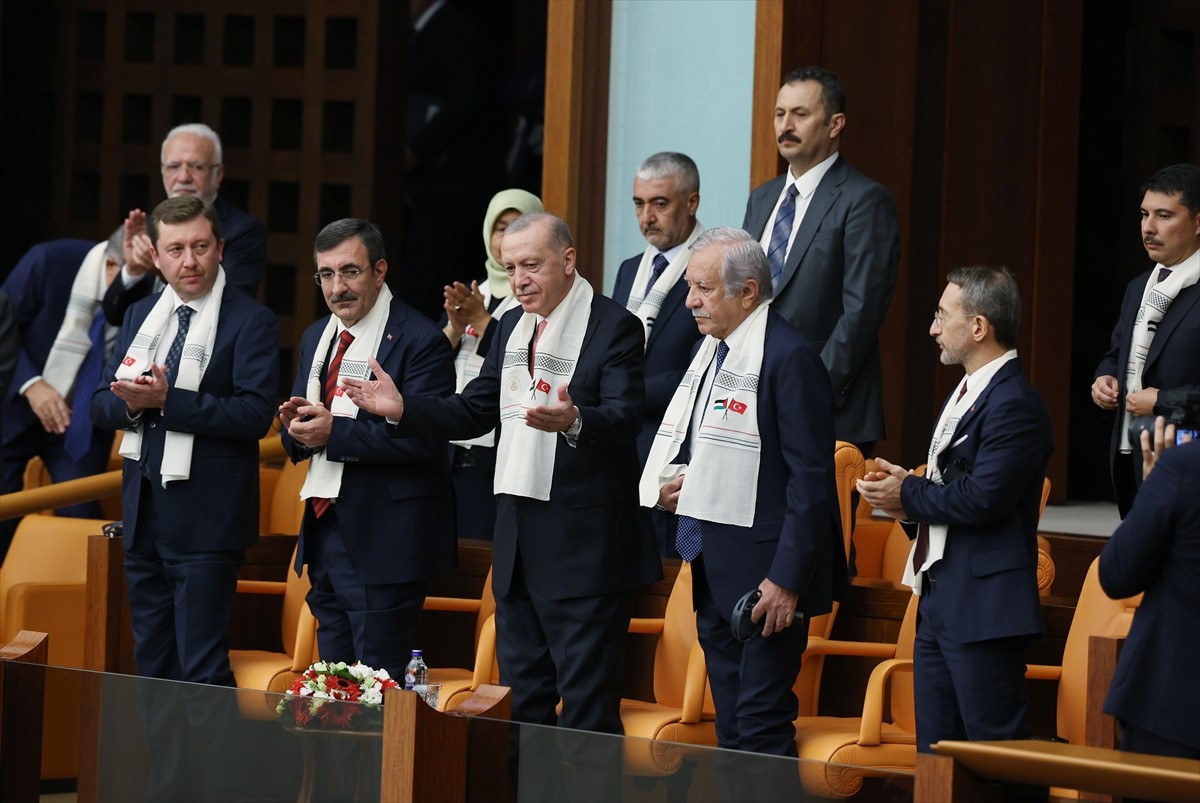 Cumhurbaşkanı Recep Tayyip Erdoğan, Filistin Konulu Olağanüstü Toplantı'yı takip etmek üzere...