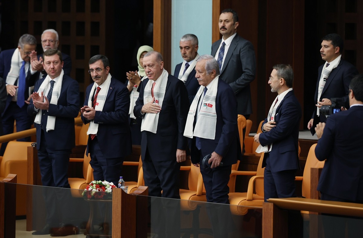 Cumhurbaşkanı Recep Tayyip Erdoğan, Filistin Konulu Olağanüstü Toplantı'yı takip etmek üzere...