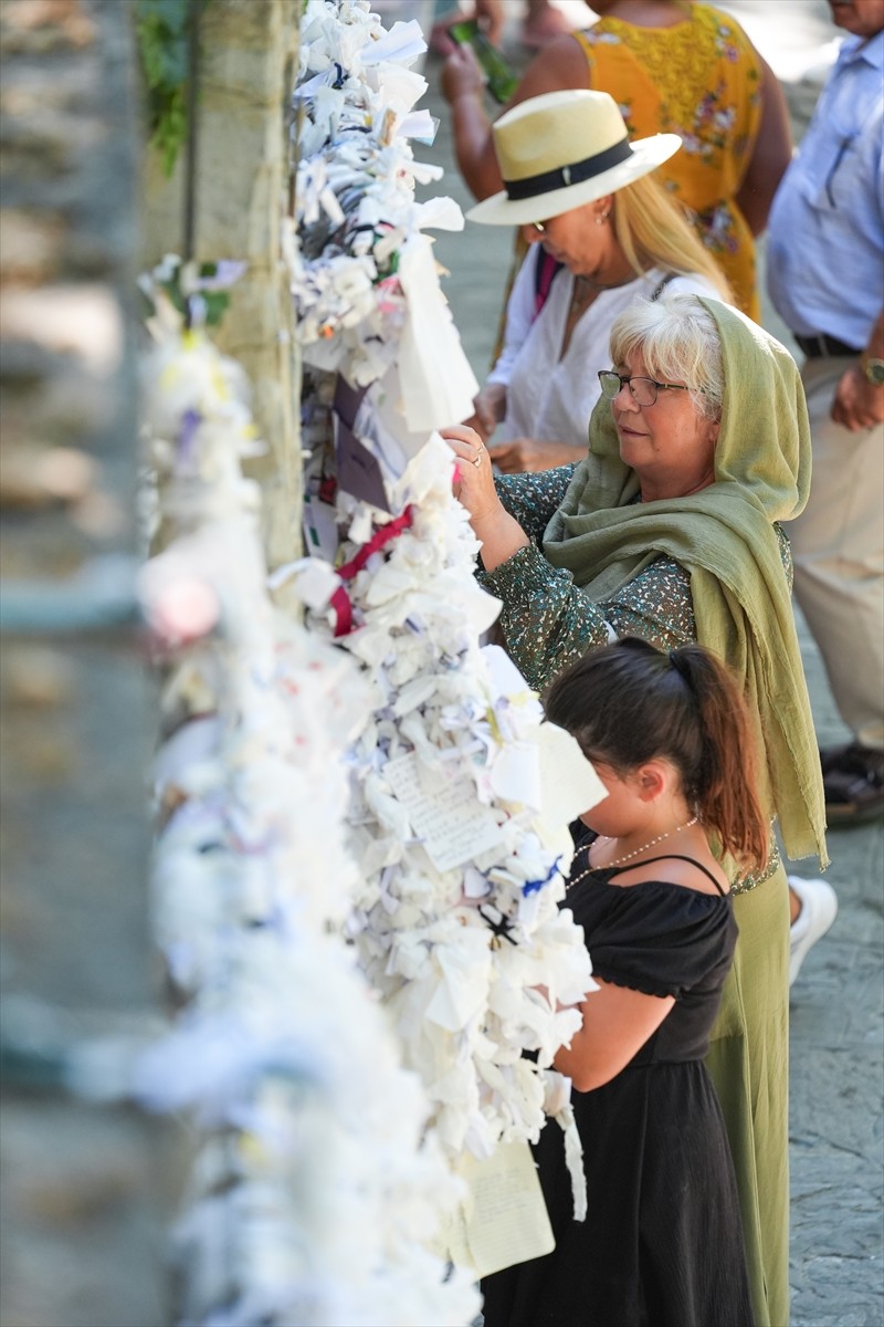 İzmir'in Selçuk ilçesinde bulunan, Hazreti İsa'nın annesi Meryem Ana'nın son yerleşim yeri olarak...