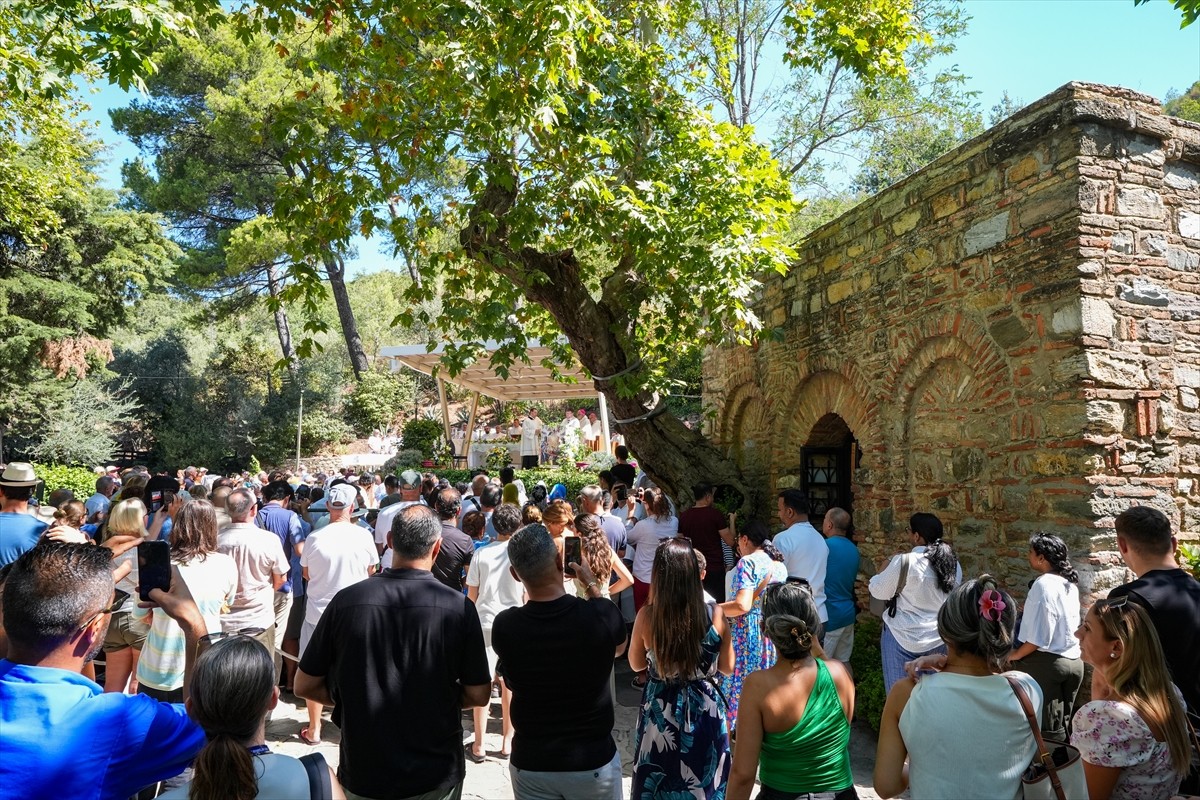 İzmir'in Selçuk ilçesinde bulunan, Hazreti İsa'nın annesi Meryem Ana'nın son yerleşim yeri olarak...