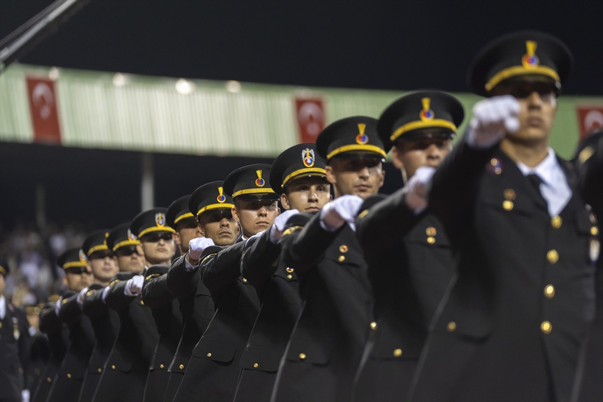 Jandarma ve Sahil Güvenlik Akademisi Başkanlığında Subay ve Astsubay Öğrencileri Mezuniyet Töreni...