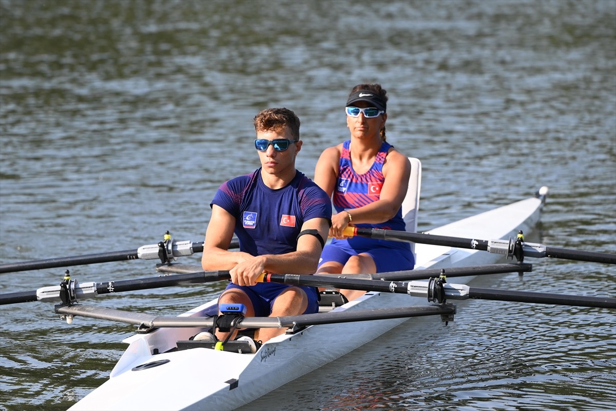 Paris 2024 Paralimpik Oyunları'nda Türkiye'yi tarihinde ilk kez temsil edecek kürek takımı...