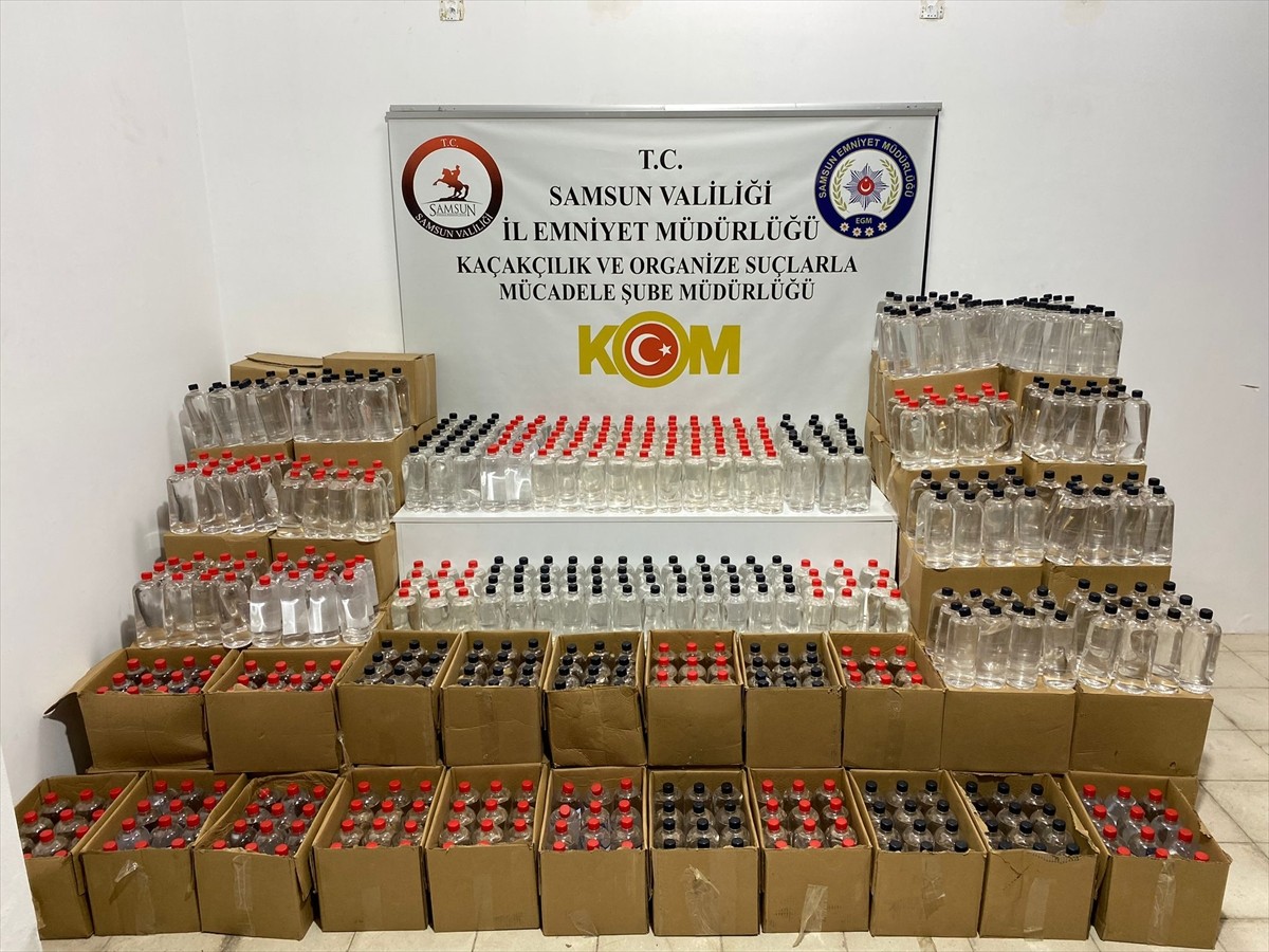 Samsun'un Terme ilçesinde düzenlenen operasyonda 2 bin 652 litre etil alkol ele geçirildi.