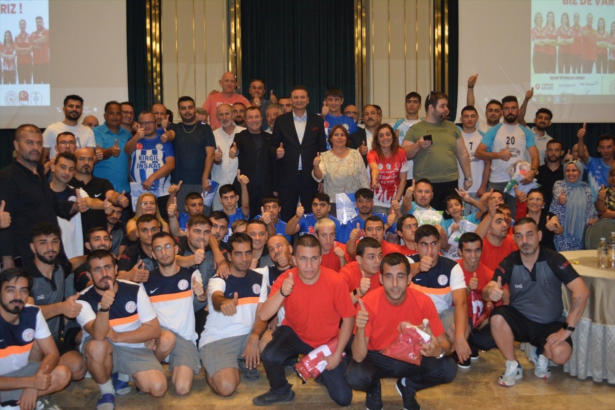 Türkiye Özel Sporcular Futbol Şampiyonası, Ankara'da başladı. Türkiye Özel Sporcular Spor...