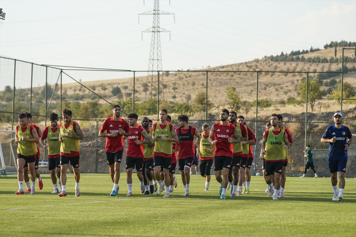 Gaziantep FK, Trendyol Süper Lig'in 2. haftasında sahasında Samsunspor ile oynayacağı maçın...