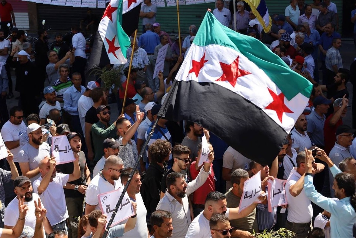 Suriye'nin güneyindeki Suveyda ilinde, Beşşar Esed rejimi karşıtı protestoların birinci yıl dönümü...