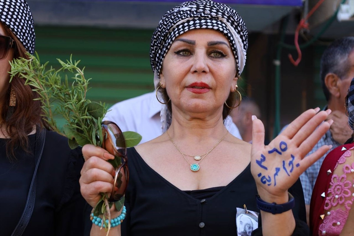 Suriye'nin güneyindeki Suveyda ilinde, Beşşar Esed rejimi karşıtı protestoların birinci yıl dönümü...