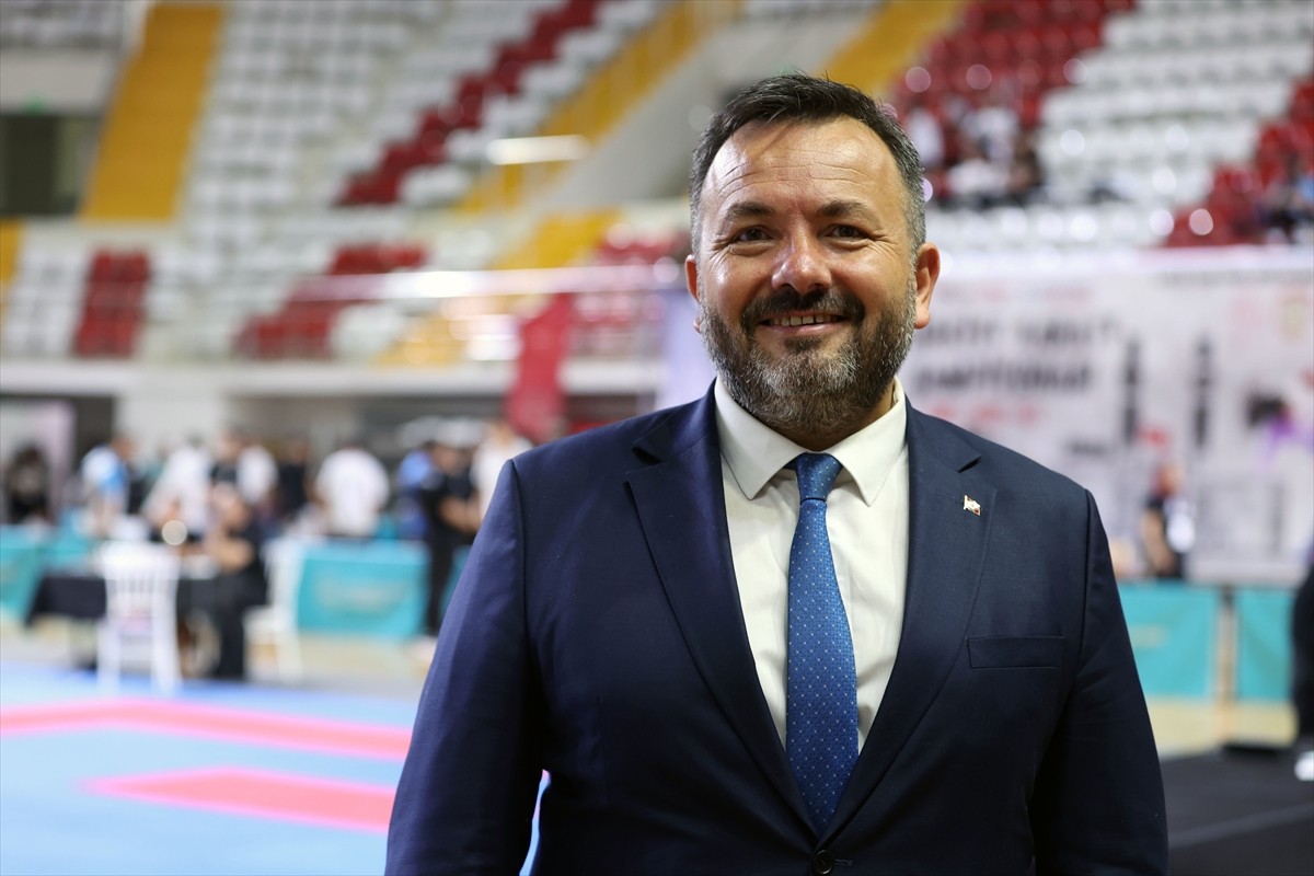 Türkiye Karate Federasyonu Başkanı Aslan Abid Uğuz, 9 Ekim'de İtalya'nın Venedik şehrinde...