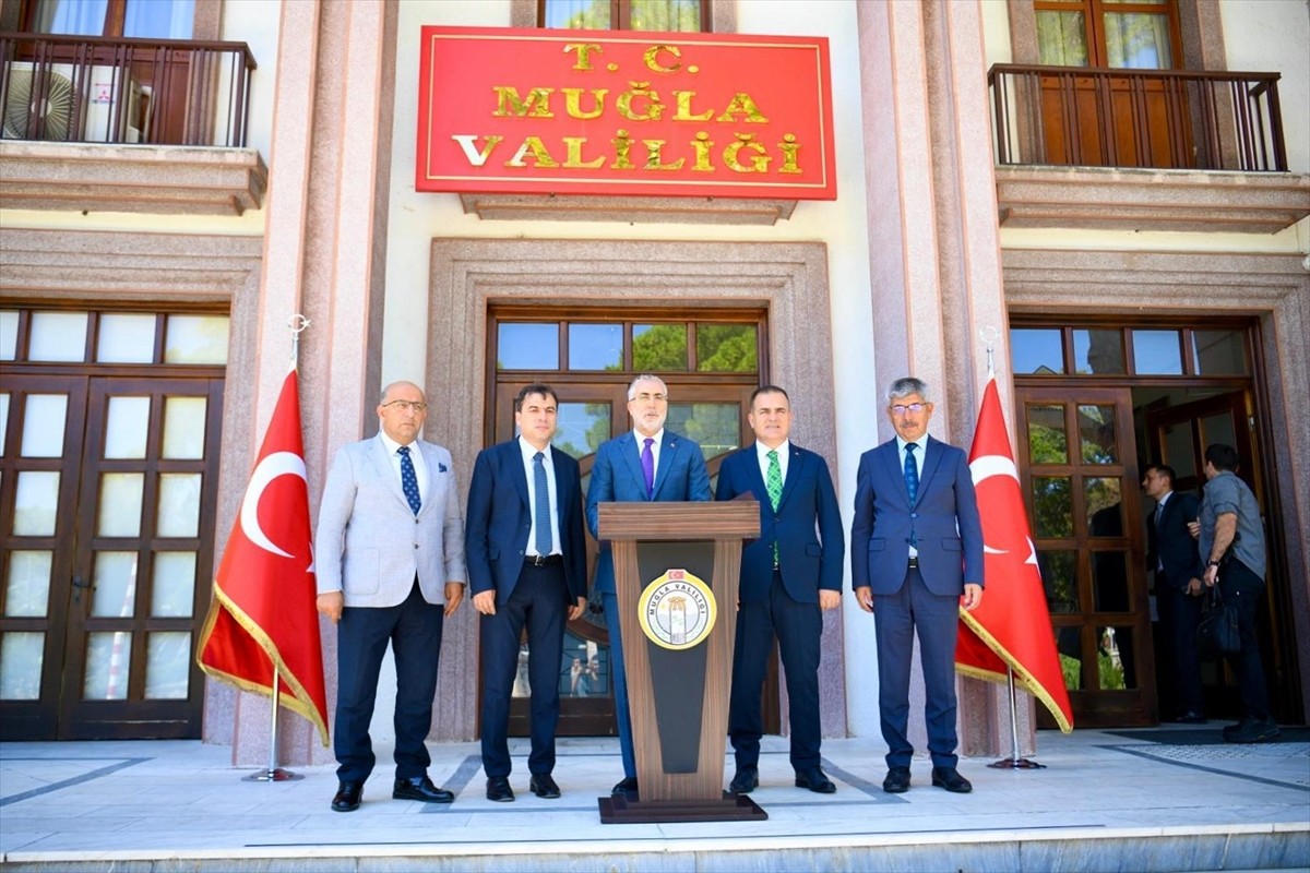 Çalışma ve Sosyal Güvenlik Bakanı Vedat Işıkhan, Muğla Sıtkı Koçman Üniversitesi 15 Temmuz...