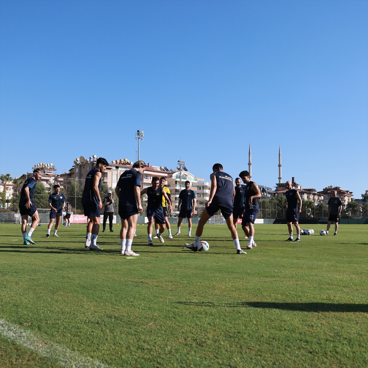 Corendon Alanyaspor, Trendyol Süper Lig'in 2. haftasında yarın deplasmanda RAMS Başakşehir ile...