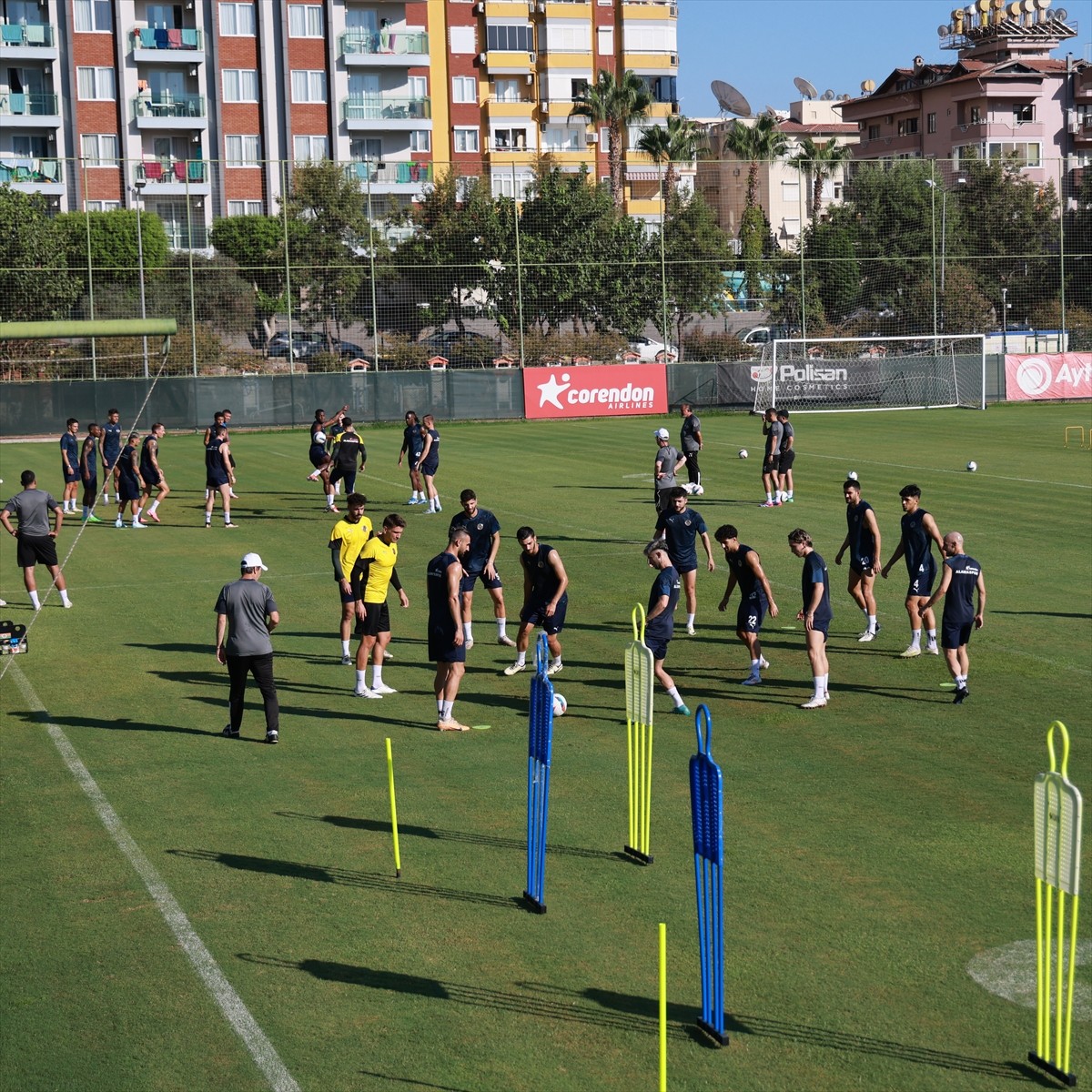 Corendon Alanyaspor, Trendyol Süper Lig'in 2. haftasında yarın deplasmanda RAMS Başakşehir ile...