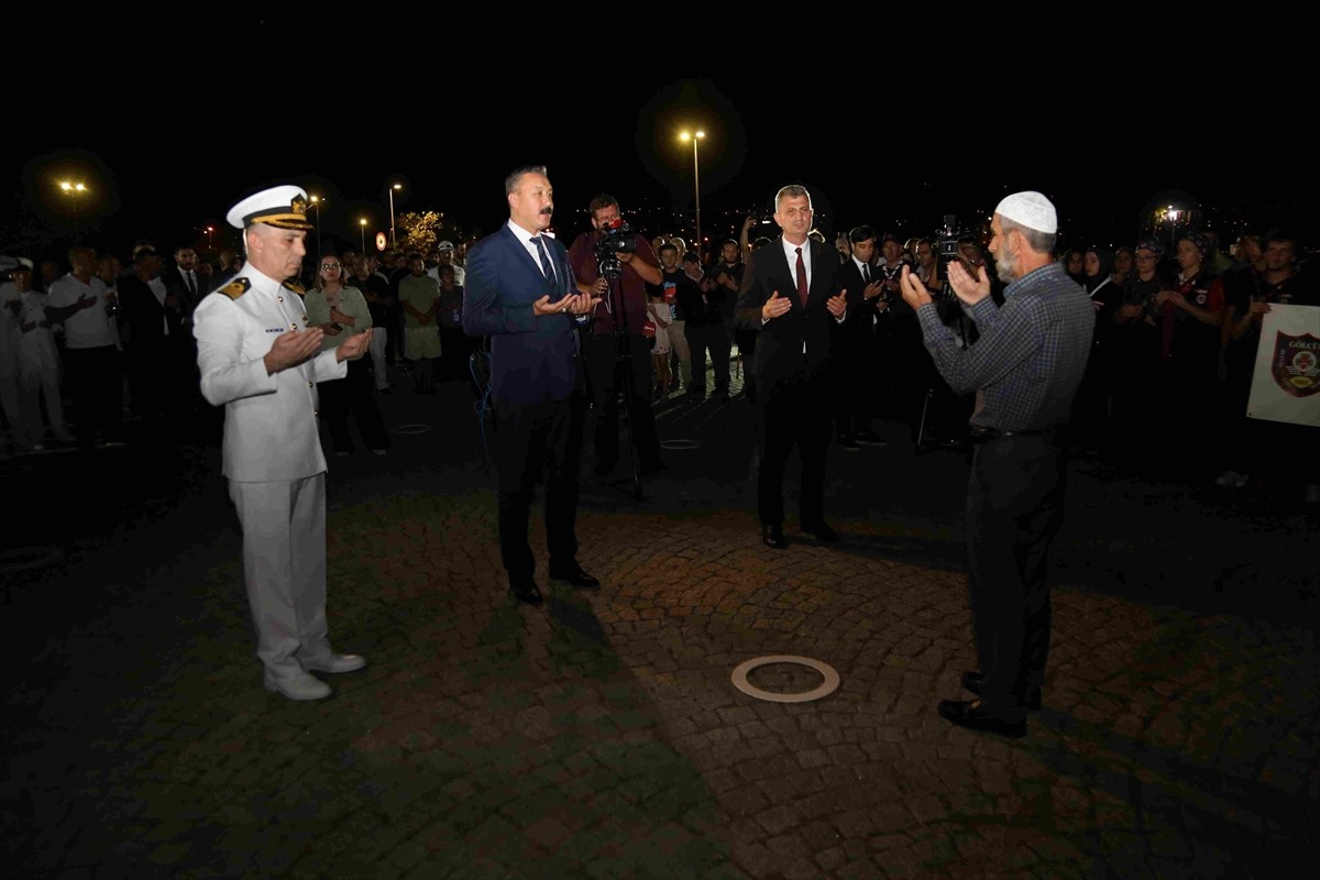 Kocaeli'de 17 Ağustos 1999 Marmara Depremi'nde hayatını kaybedenler dualarla anıldı. Programda...