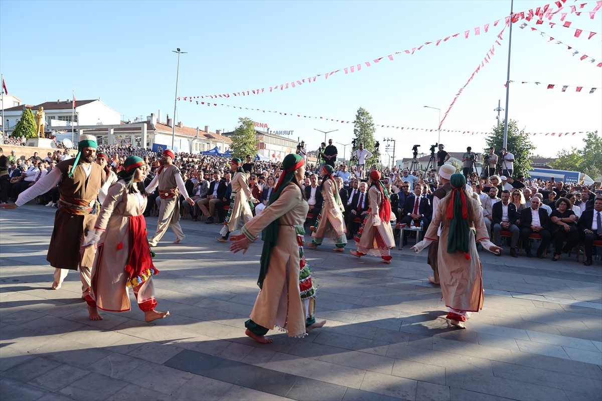 Nevşehir'in Hacıbektaş ilçesinde, "61. Ulusal, 35. Uluslararası Hacı Bektaş Veli Anma, Kültür ve...