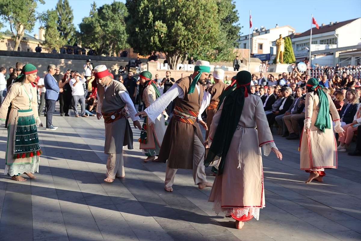 Nevşehir'in Hacıbektaş ilçesinde, "61. Ulusal, 35. Uluslararası Hacı Bektaş Veli Anma, Kültür ve...