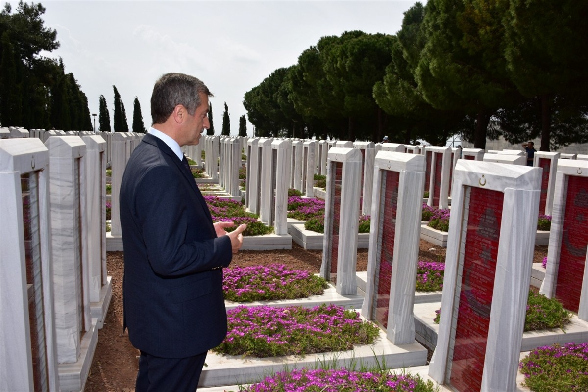 Şahinbey Belediyesince yaklaşık 10 yıl önce hayata geçirilen "Gaziler Diyarı'ndan Şehitler...